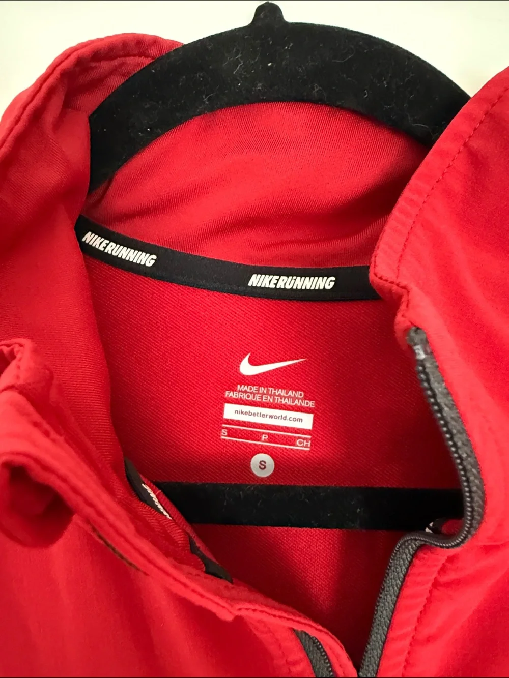 Nike lightweight red